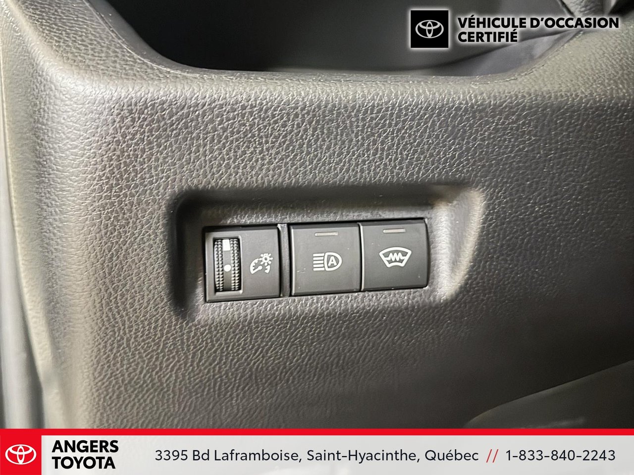 2025 Toyota RAV4 LE-10