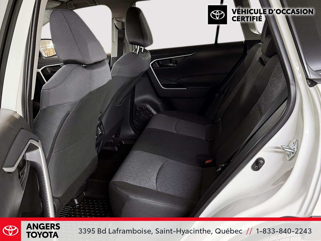 2025 Toyota RAV4 LE-8