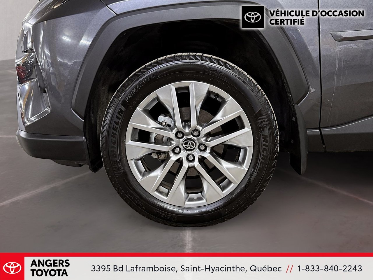2025 Toyota RAV4 LIMITED-27
