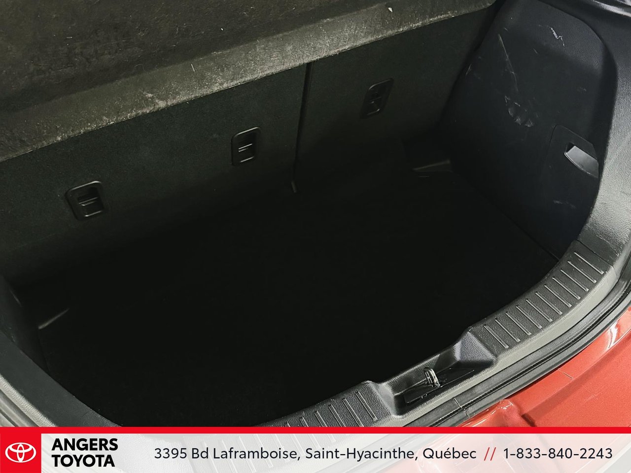 Toyota Yaris Hatchback LE 2020-22