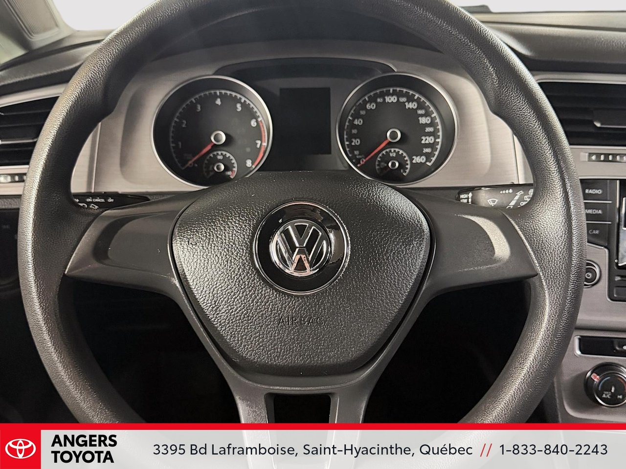 2017 Volkswagen Golf trendline-18