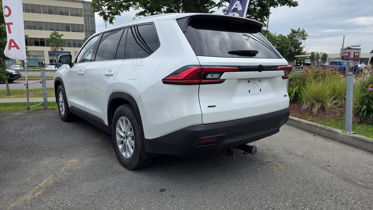 2024 Toyota Grand Highlander XLE-2