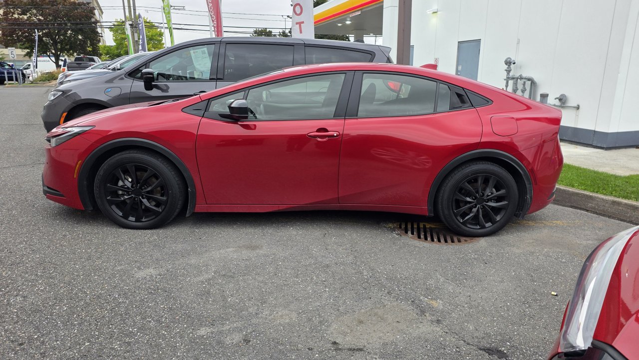Toyota Prius Prime SE 2024-2