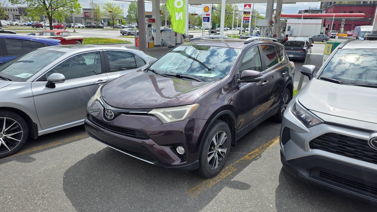 Toyota RAV4 XLE 2017-0