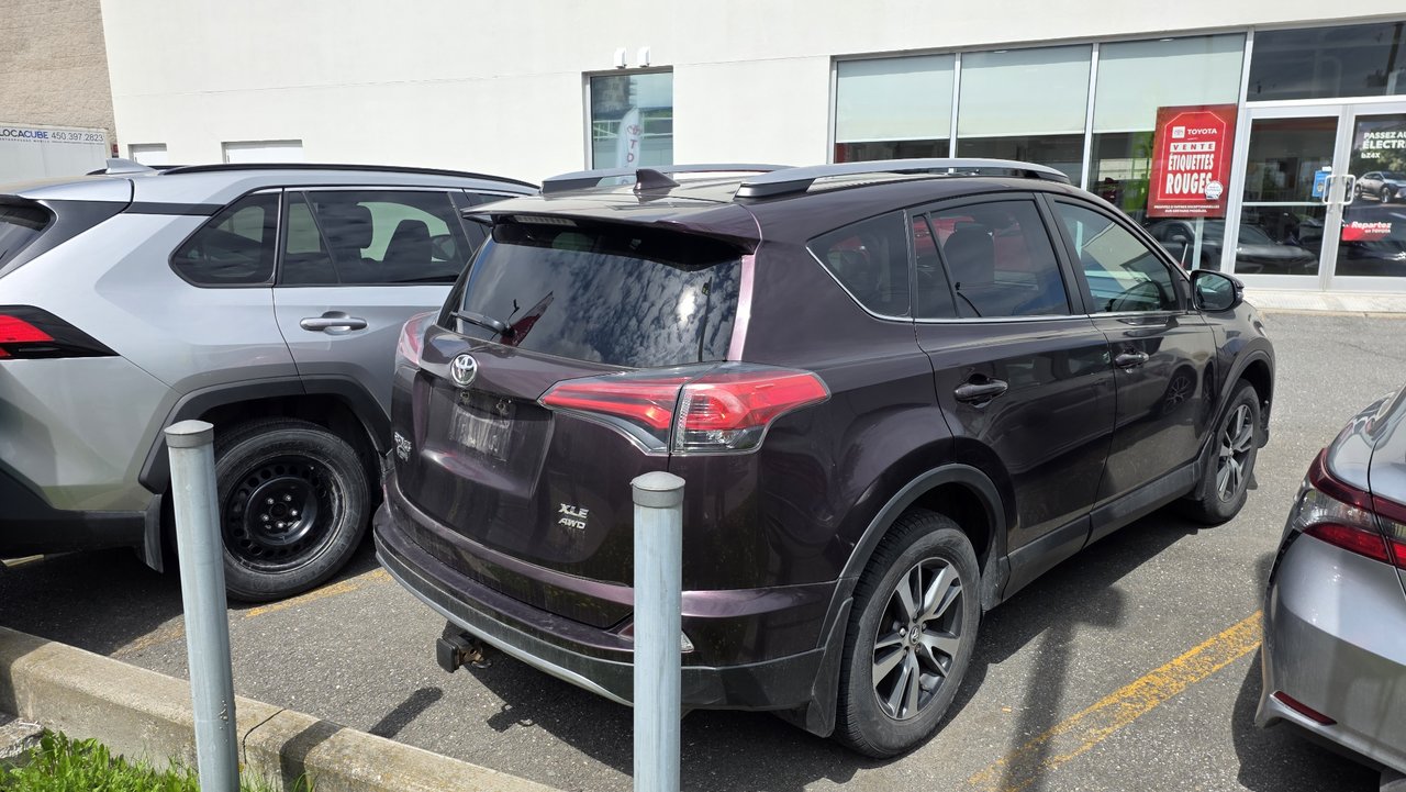 Toyota RAV4 XLE 2017-2