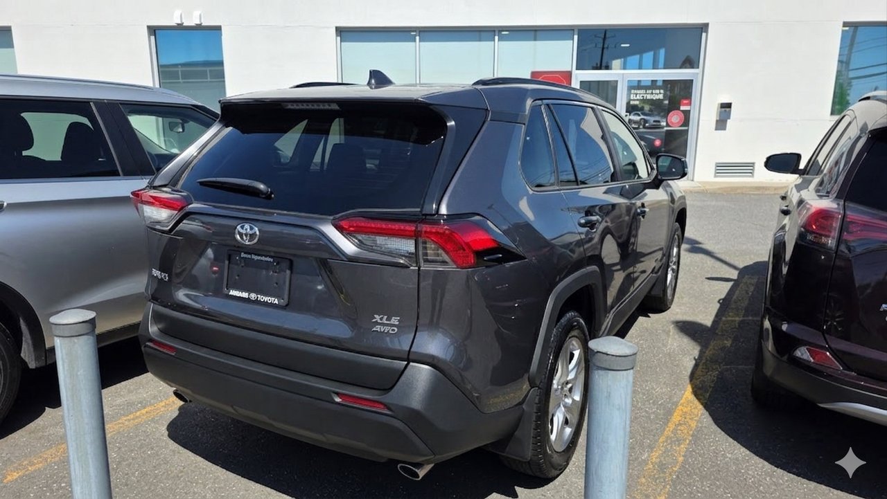 2024 Toyota RAV4 XLE-1