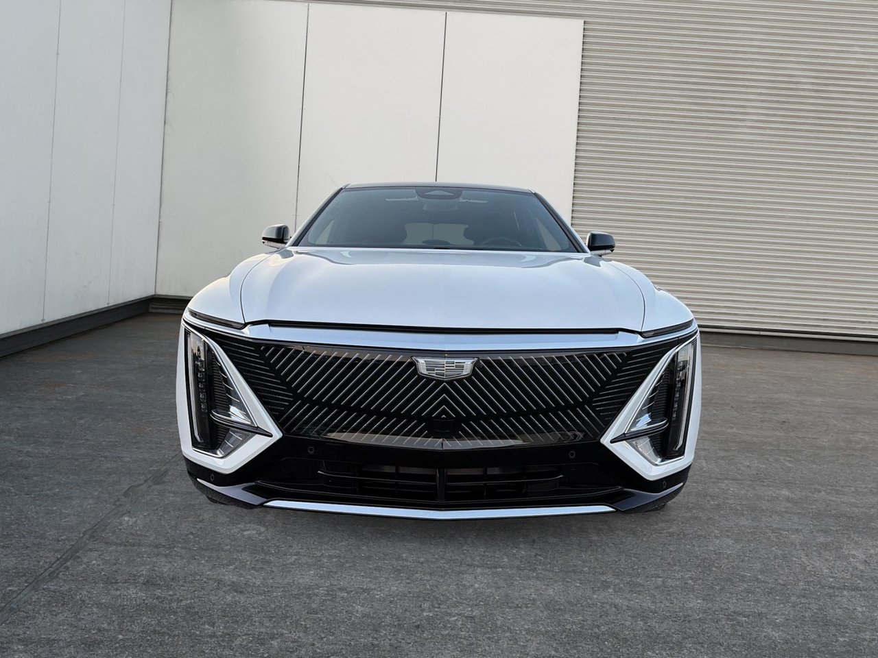 2024 Cadillac LYRIQ TECH AWD-1