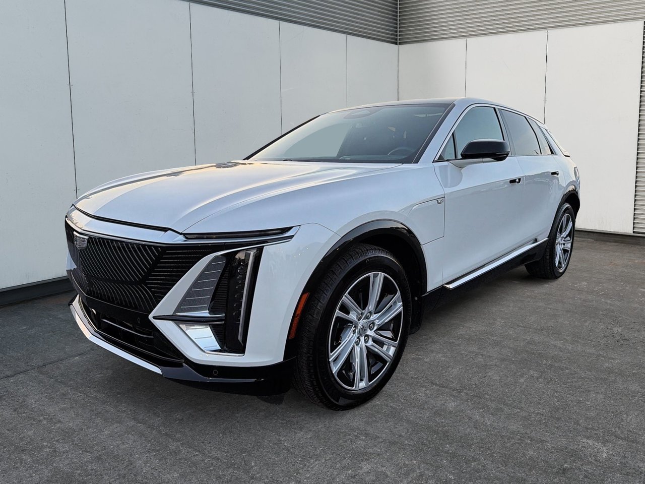 2024 Cadillac LYRIQ TECH AWD-0