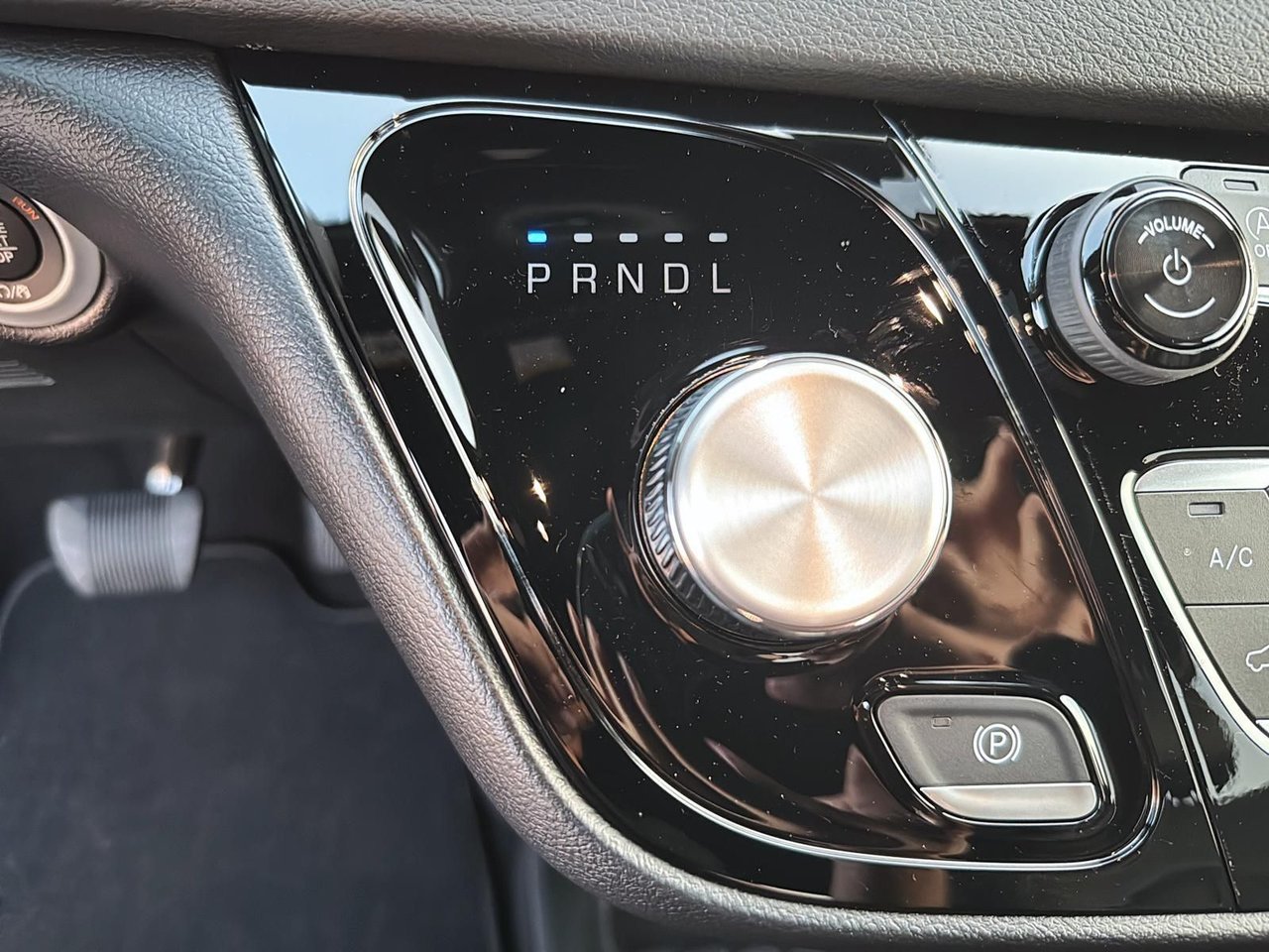 2026 Chrysler Grand Caravan SXT-14