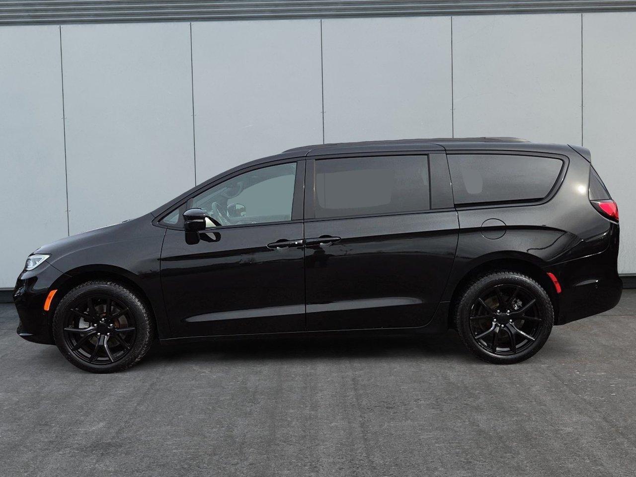 2022 Chrysler Pacifica Limited AWD Apparence S-4