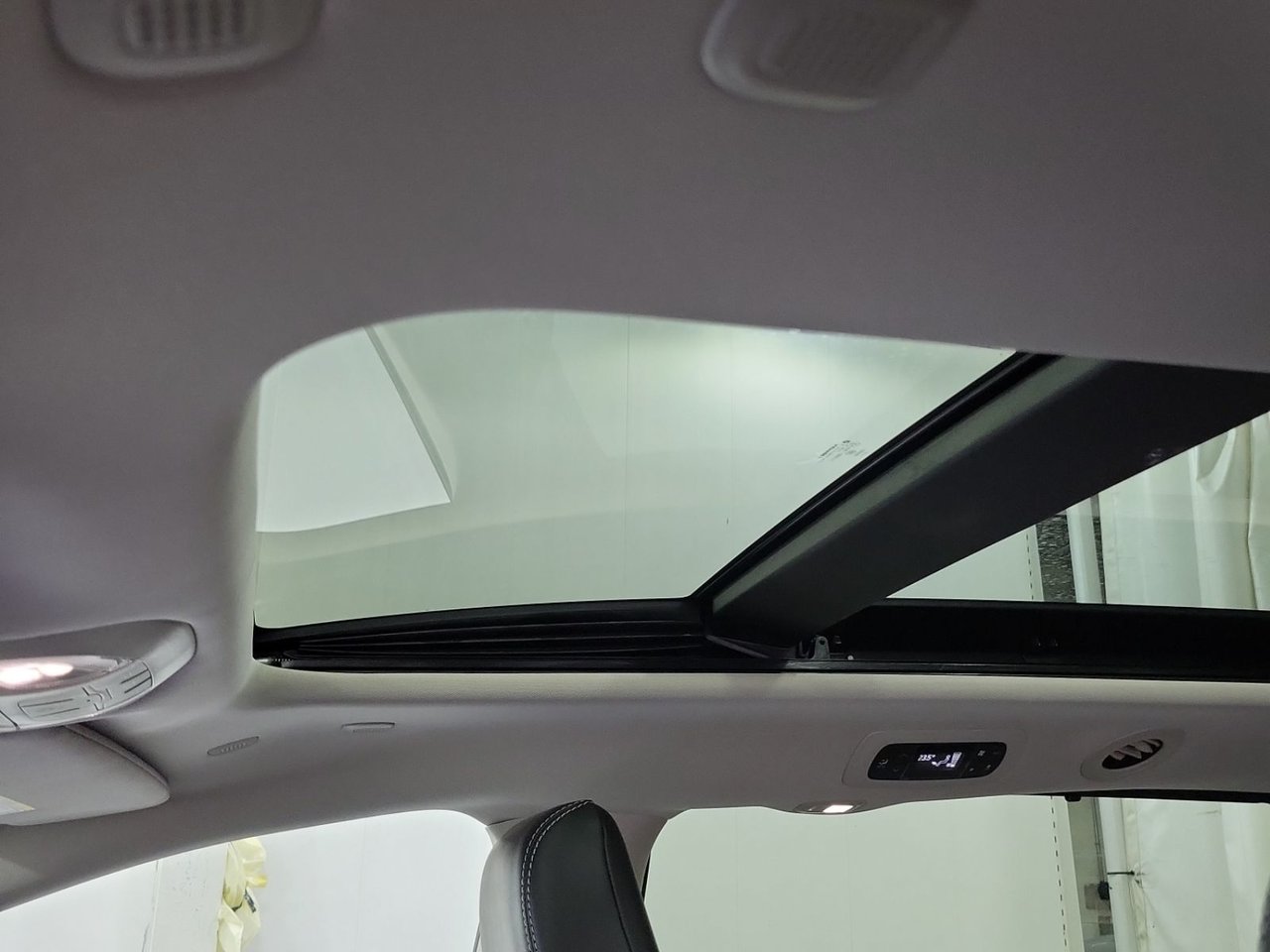 Chrysler Pacifica Limited 2024-3