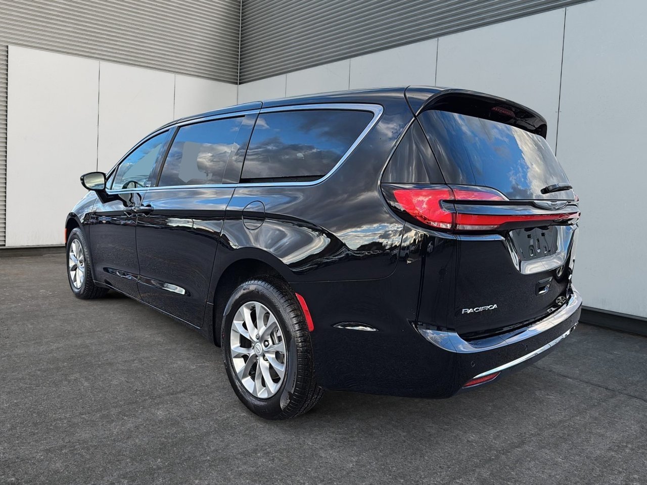 Chrysler Pacifica SELECT AWD 2026-3