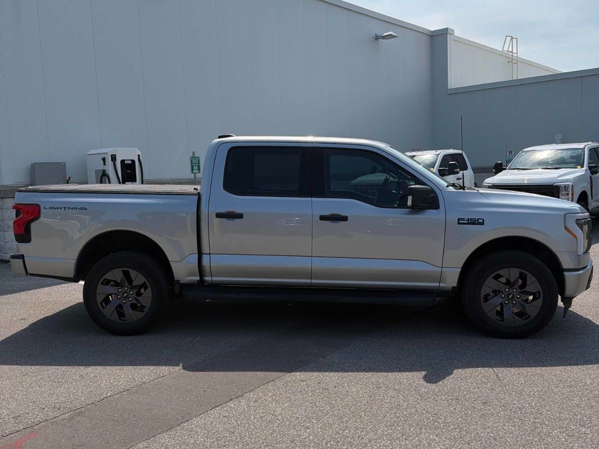 Ford F-150 Lightning XLT SuperCrew 4x4 Navigation 2024-2