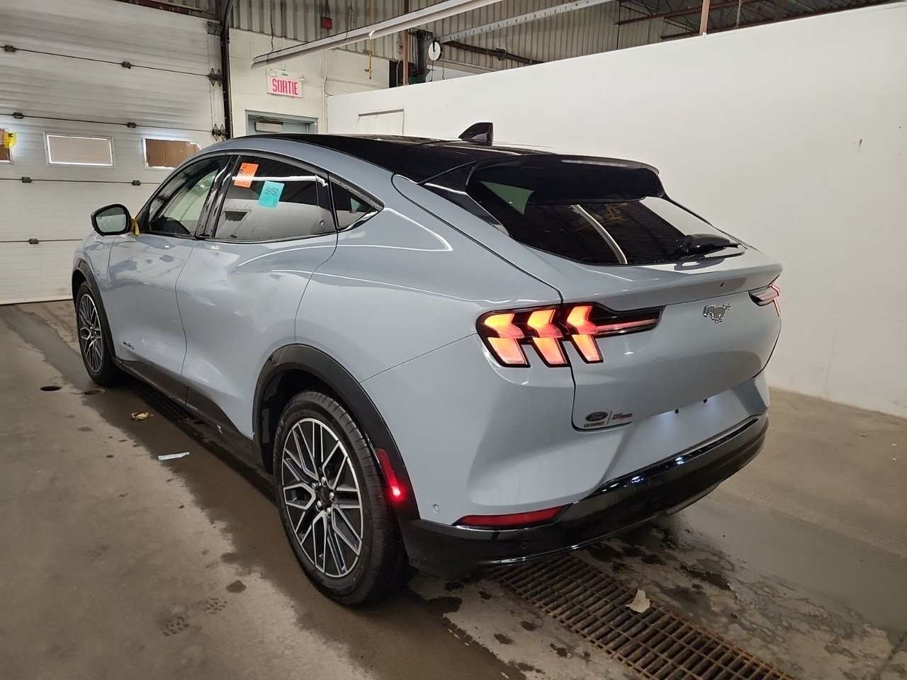 Ford Mustang Mach-E PREMIUM AWD LONGRANGE 2024-5