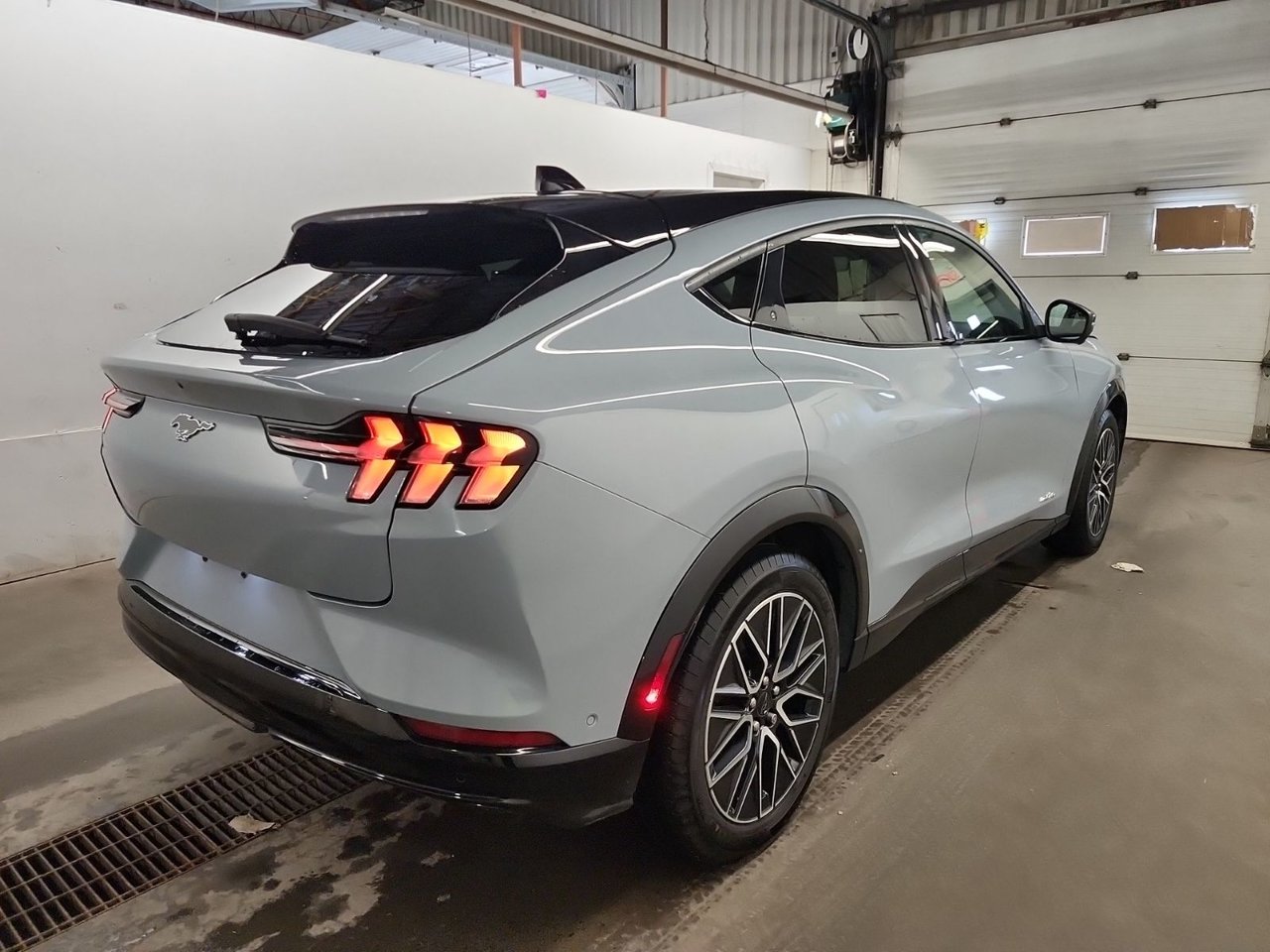 Ford Mustang Mach-E PREMIUM AWD LONGRANGE 2024-3