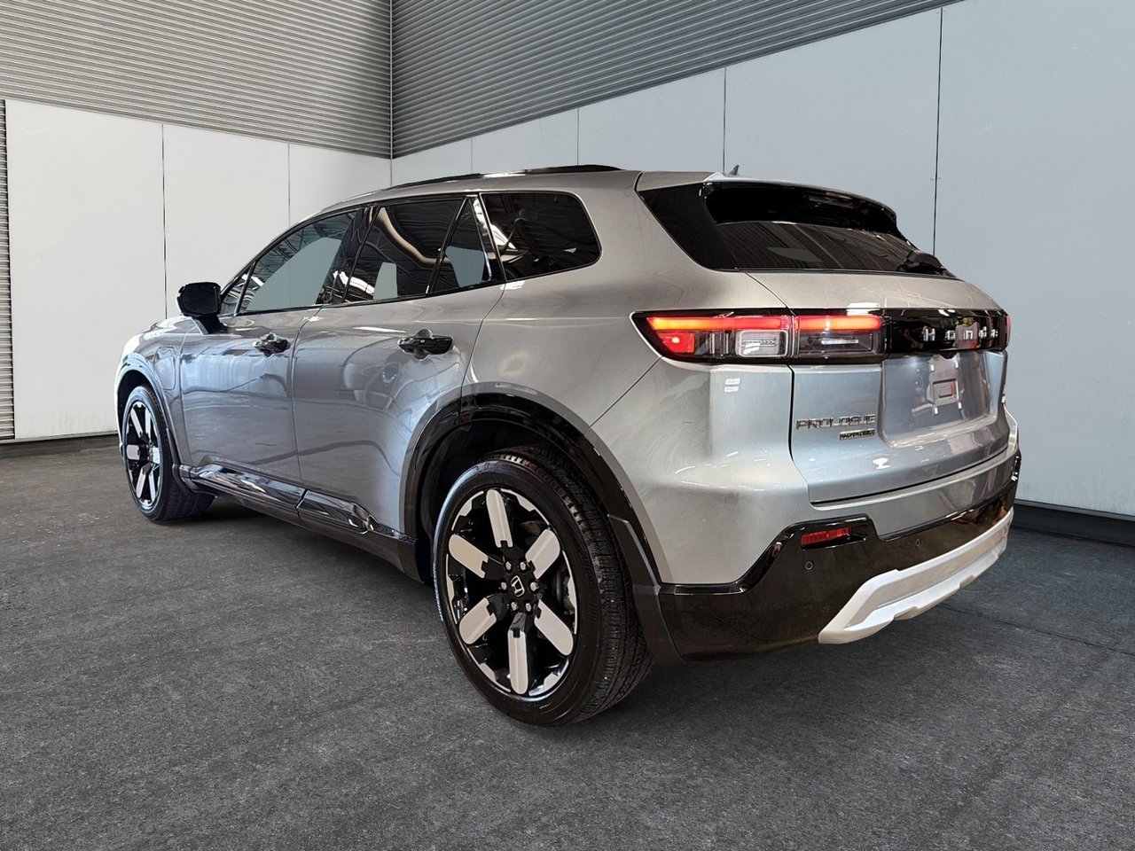 Honda Prologue Touring AWD 2024-3