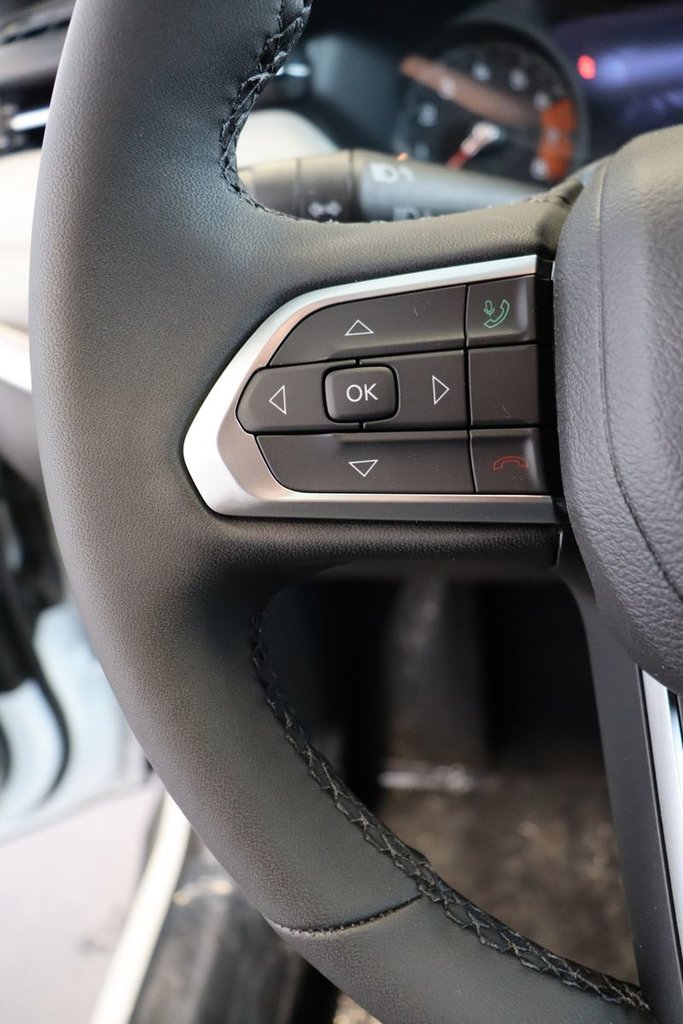 Jeep Compass LIMITED 4X4 2023-11