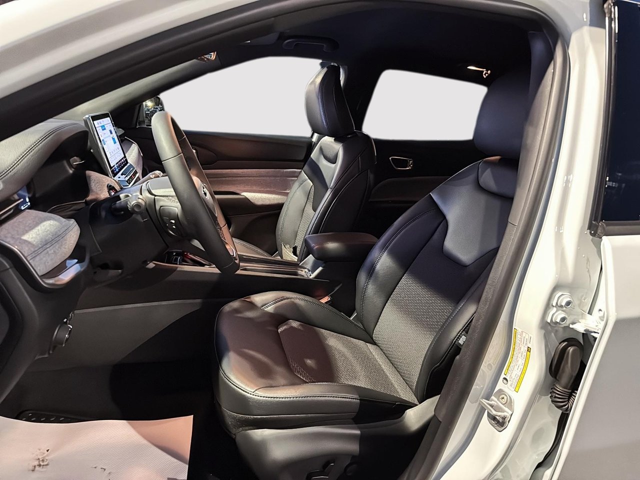 2025 Jeep Compass NORTH-7