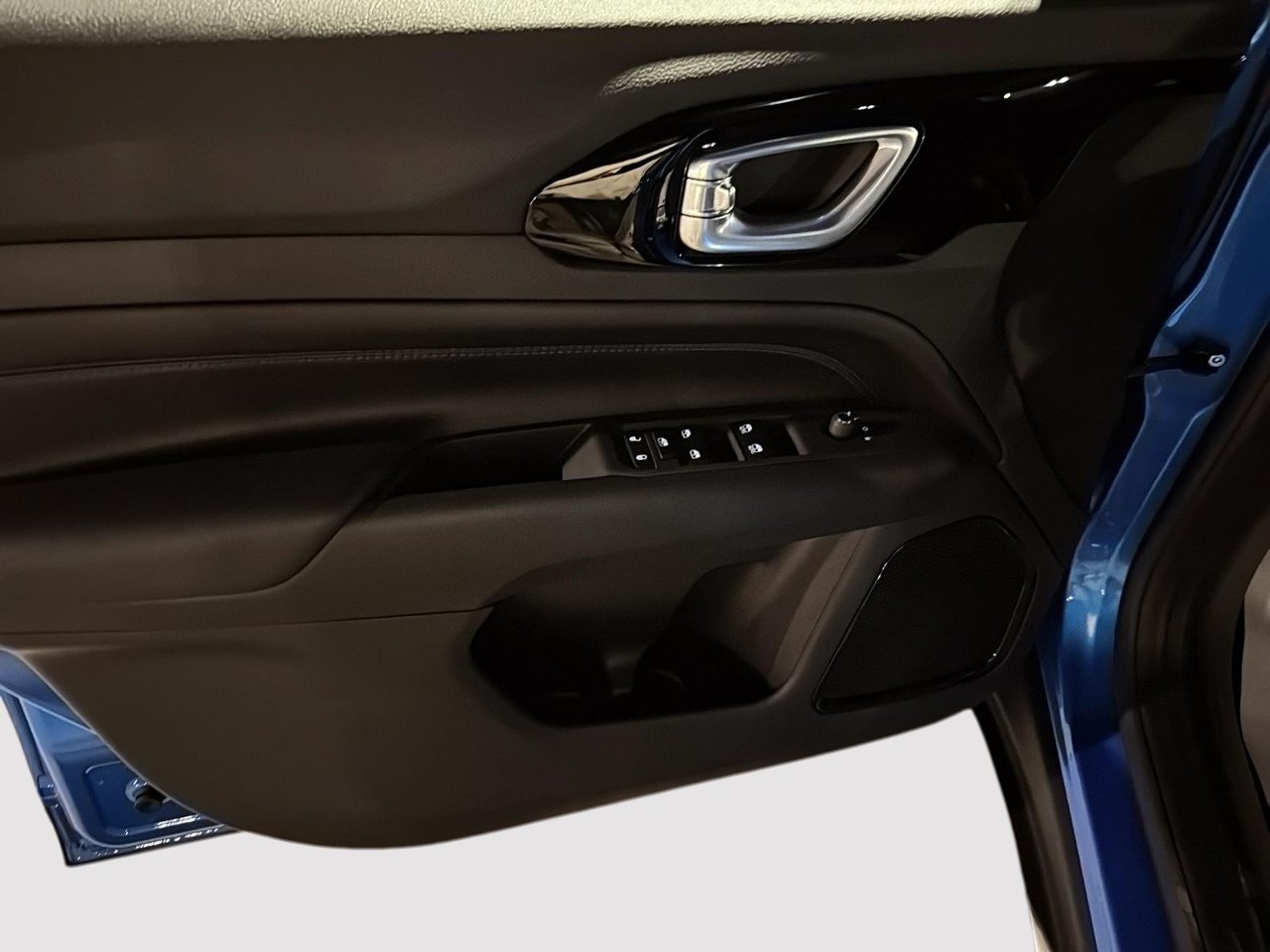 2025 Jeep Compass ALTITUDE-9