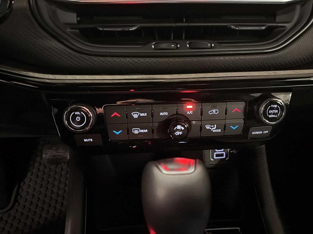 Jeep Compass NORTH 2026-13