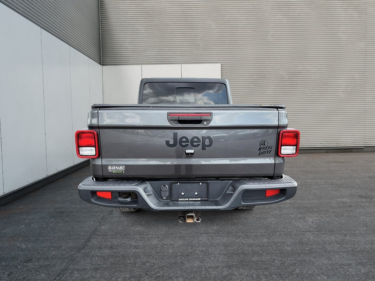 2021 Jeep Gladiator Willys-2