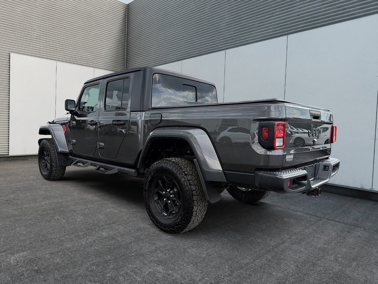 2021 Jeep Gladiator Willys-3