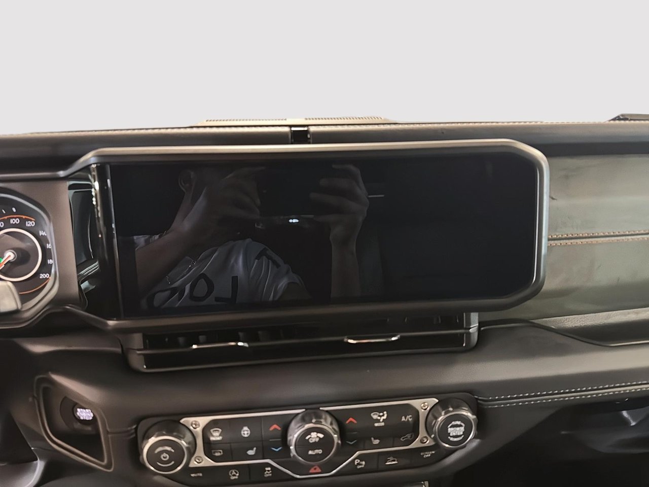 2026 Jeep Gladiator MOJAVE X-17