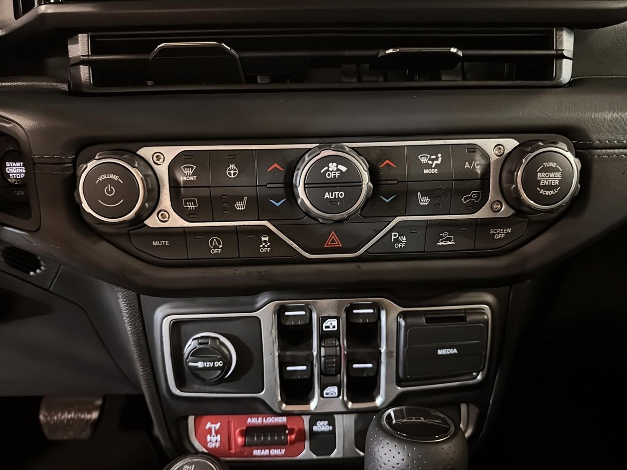 2026 Jeep Gladiator MOJAVE X-13