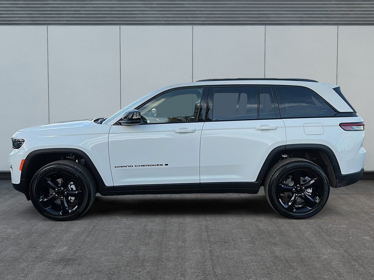 Jeep Grand Cherokee LAREDO ALTITUDE 2025-4