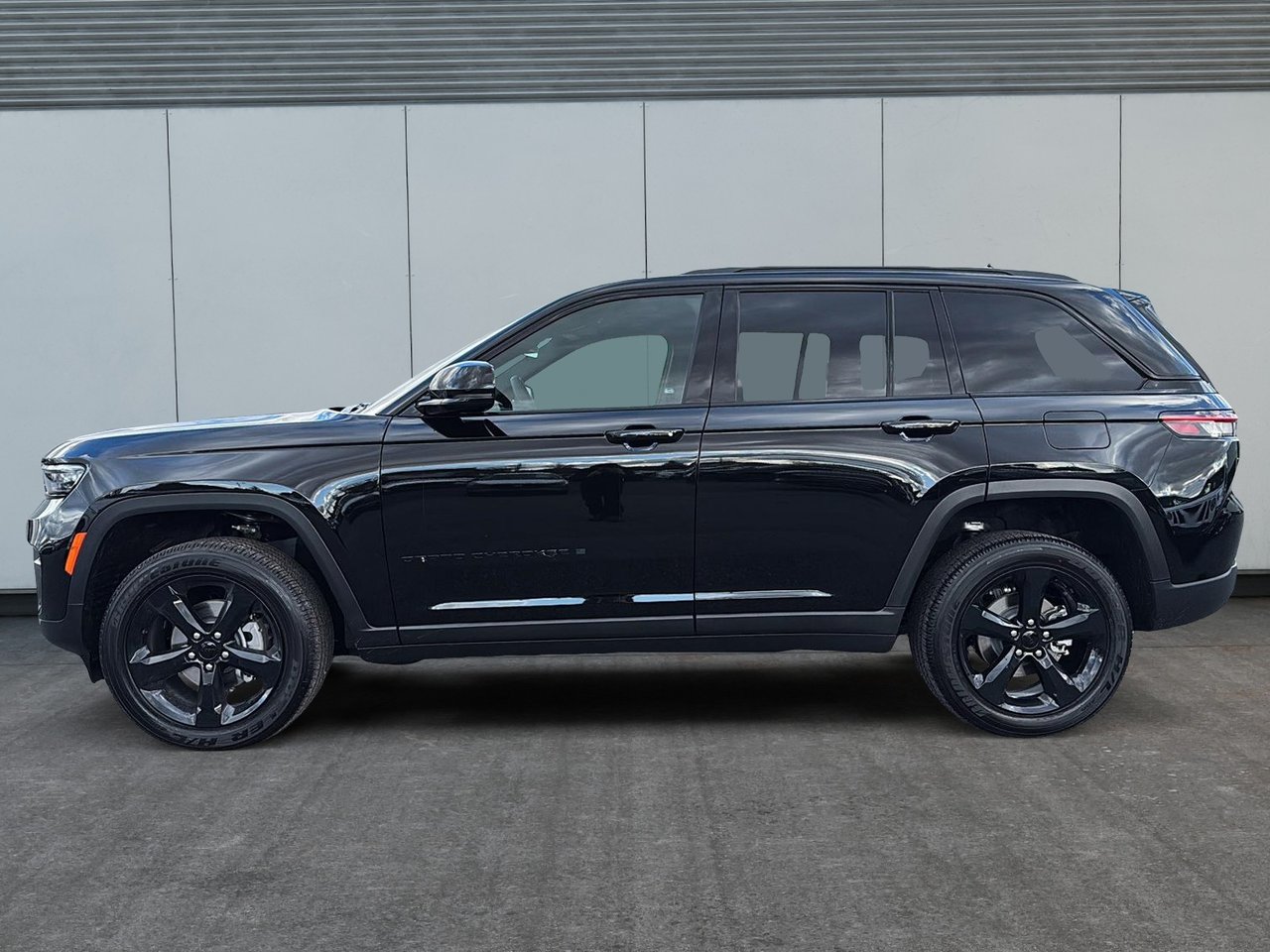 2025 Jeep Grand Cherokee LAREDO ALTITUDE-4