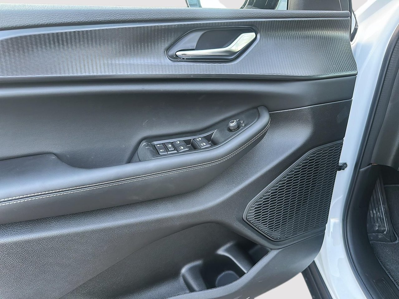 2025 Jeep Grand Cherokee LAREDO ALTITUDE-16