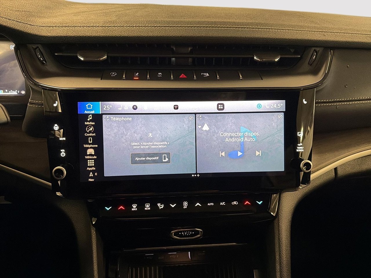 2026 Jeep Grand Cherokee ALTITUDE-17