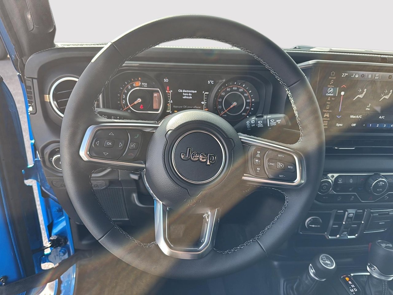 Jeep Wrangler 4-Door SAHARA 2026-11