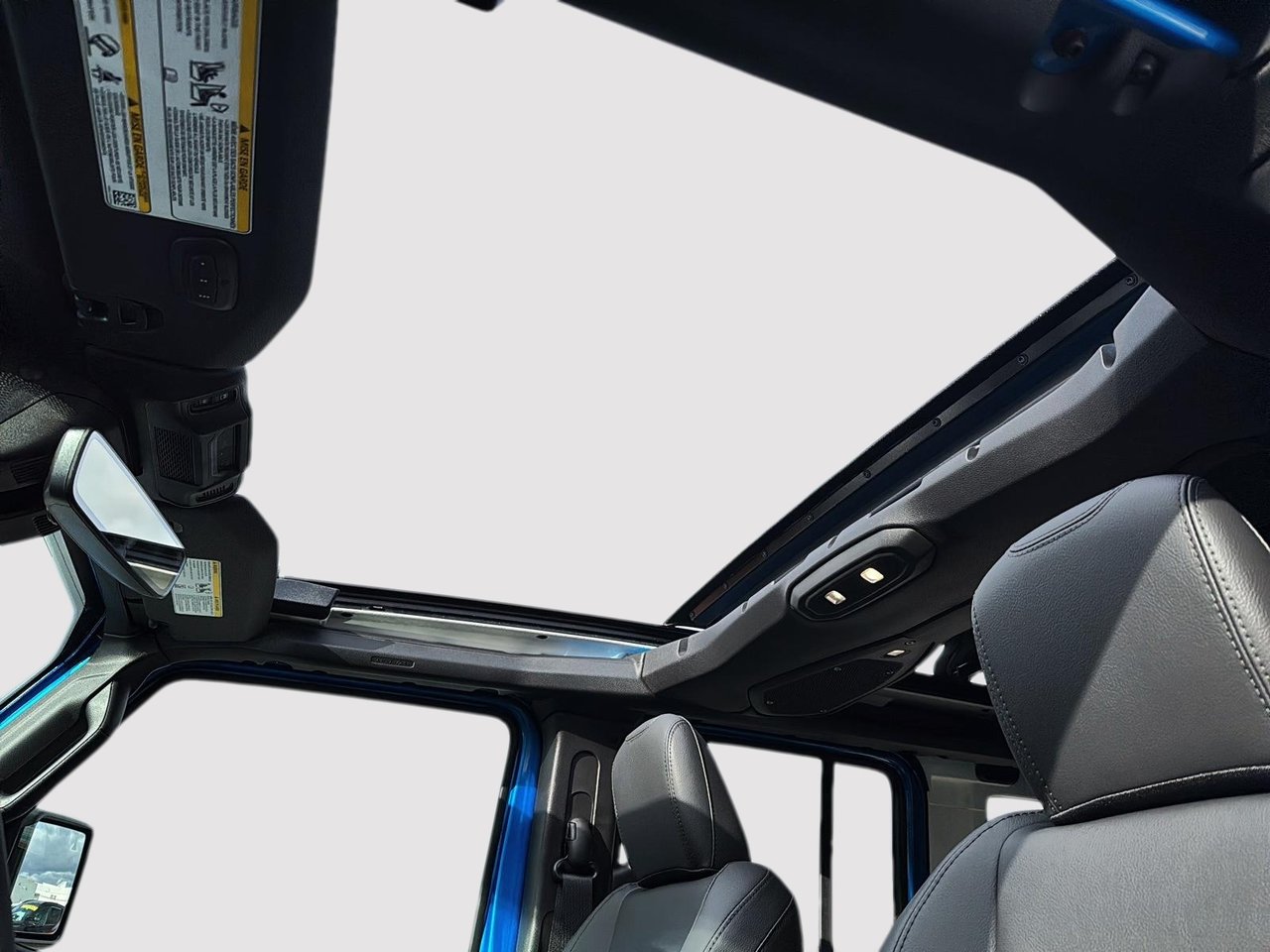 Jeep Wrangler 4-Door SAHARA 2026-16