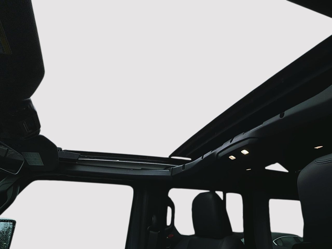 Jeep Wrangler 4-Door SAHARA 2026-15