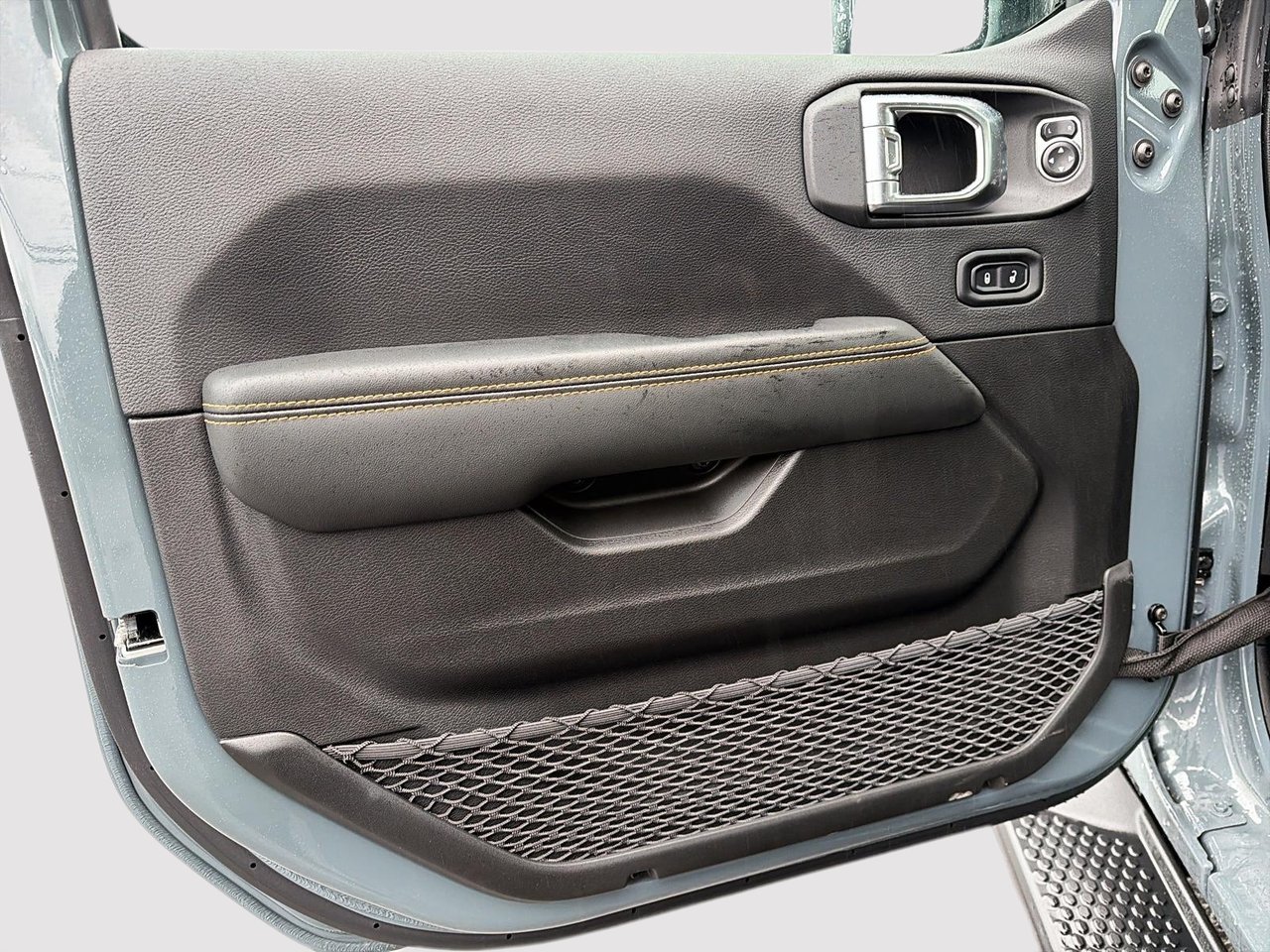 Jeep Wrangler 4-Door SAHARA 2026-9