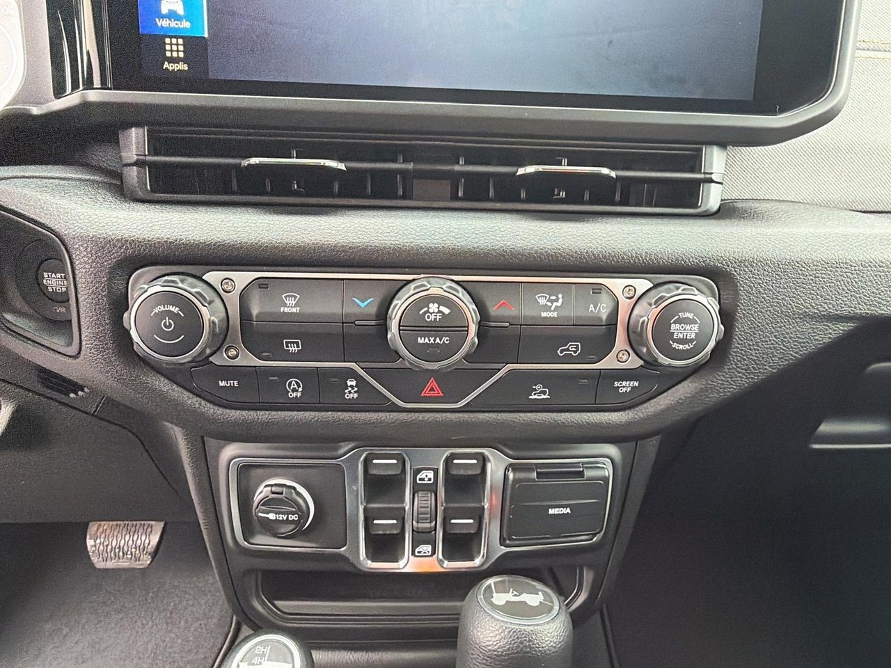 2026 Jeep Wrangler 4-Door SPORT-12