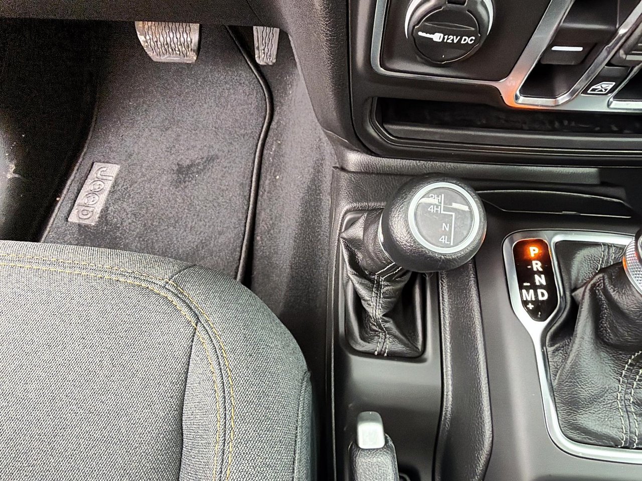 2026 Jeep Wrangler 4-Door SPORT-14