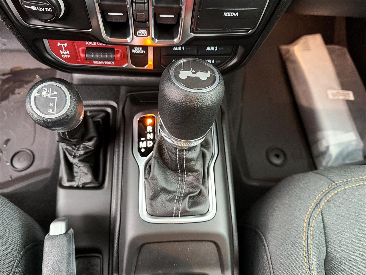 2026 Jeep Wrangler 4-Door WILLYS-14