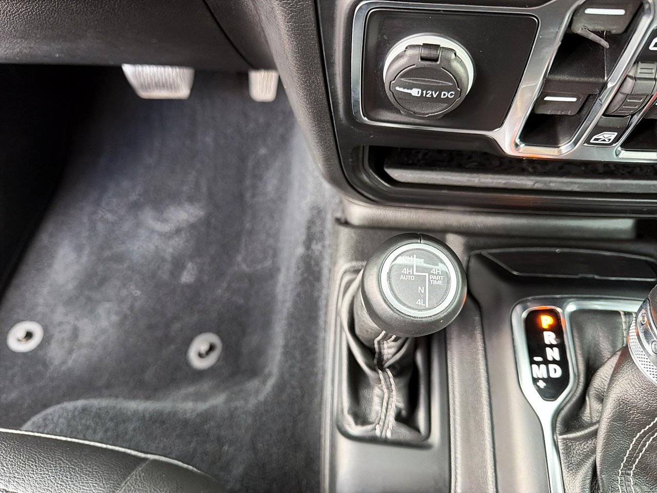 Jeep Wrangler 4xe UNLIMITED SAHARA | TOIT SKY ONE TOUCH 2022-15