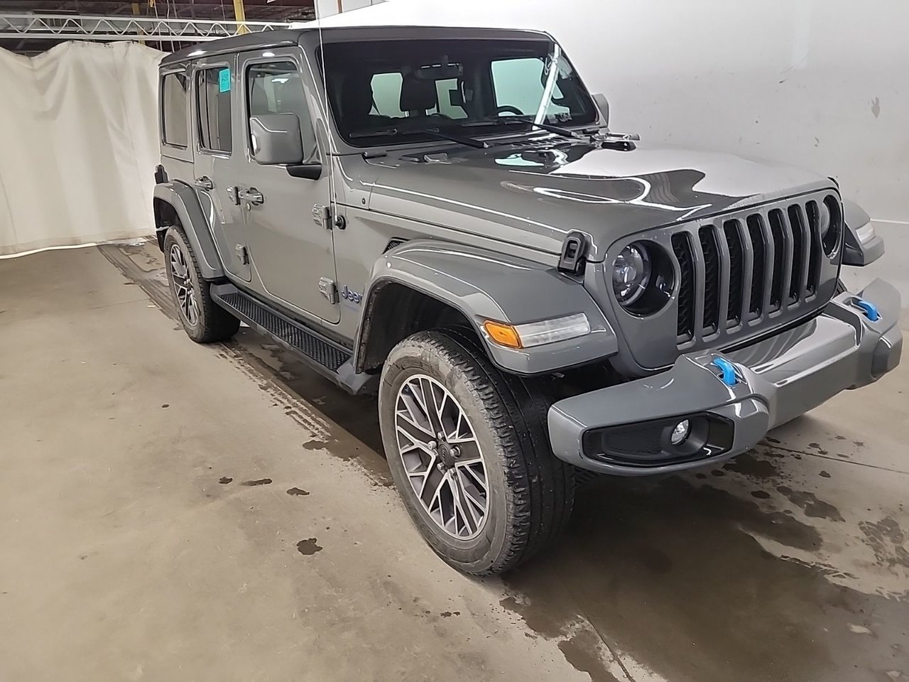 2023 Jeep Wrangler 4xe High Altitude 4XE Branchable SKYVIEW-9