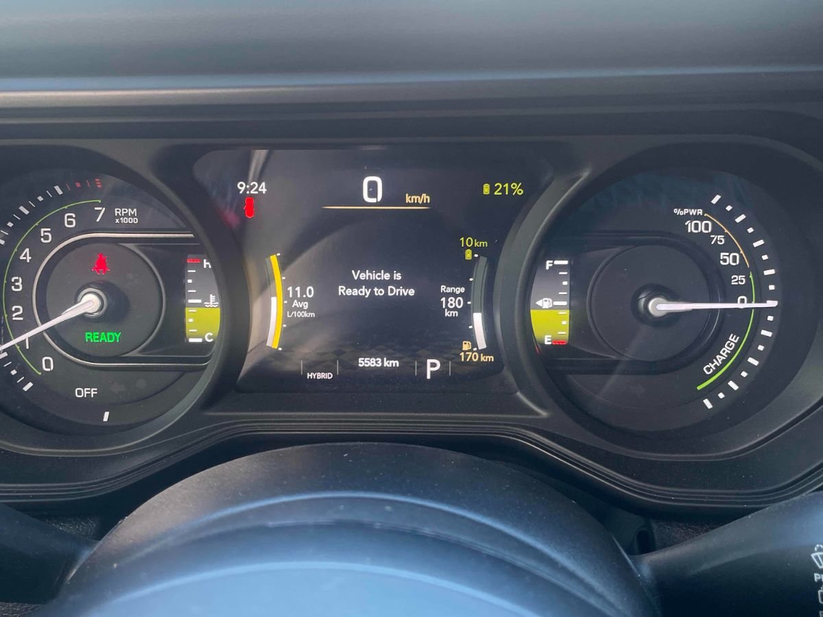 Jeep Wrangler 4xe RUBICON 4XE 4X4 // SKY ONE TOUCH // TOUT ÉQUIPÉ 2024-17