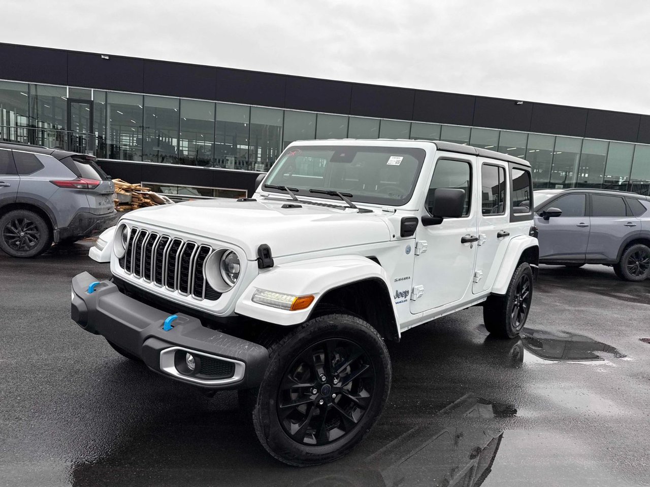 Jeep Wrangler 4xe Sahara 2024-0
