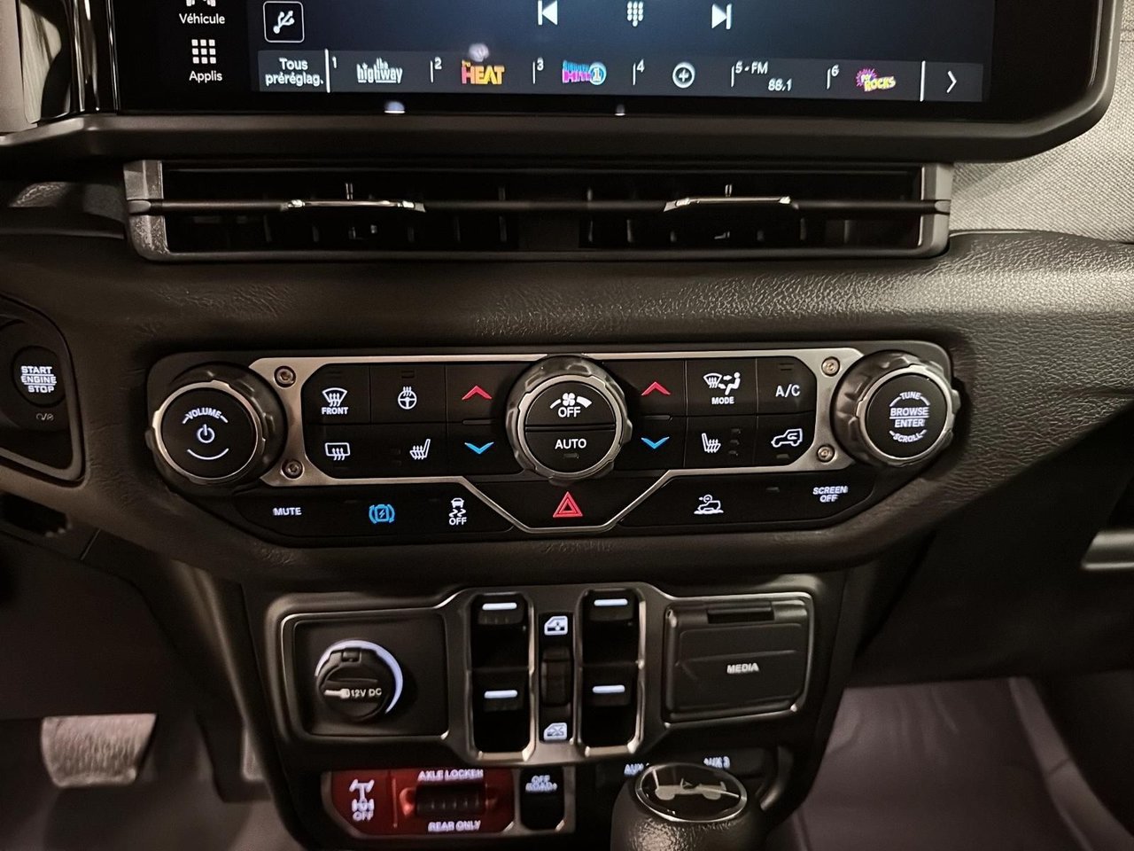 2025 Jeep Wrangler 4xe Willys-11