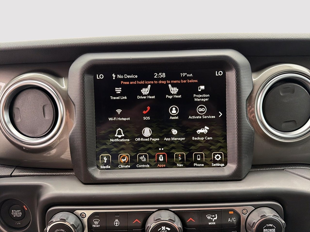 2023 Jeep Wrangler Sahara-17