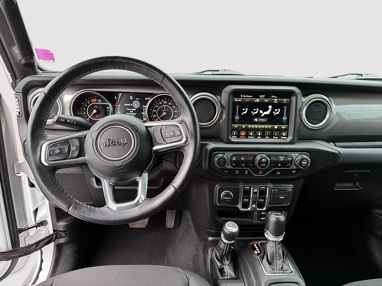2023 Jeep Wrangler Sahara-9