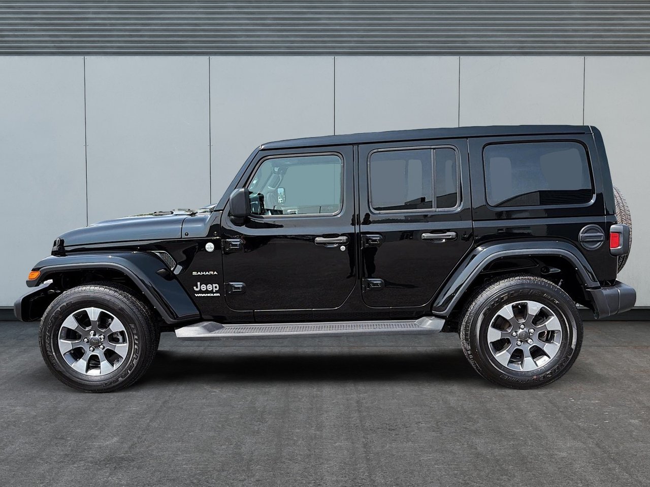 Jeep Wrangler Sahara 3.6L V6 SKY ONE TOUCH 2023-4