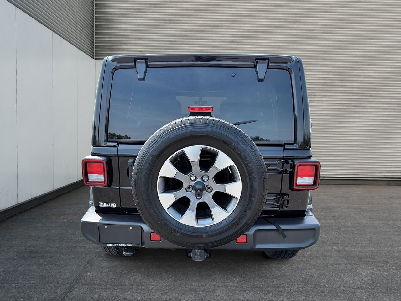 Jeep Wrangler Sahara 3.6L V6 SKY ONE TOUCH 2023-2