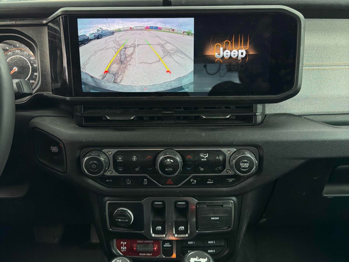 Jeep Wrangler WILLYS 4X4 TOIT-RIGIDE 2024-3