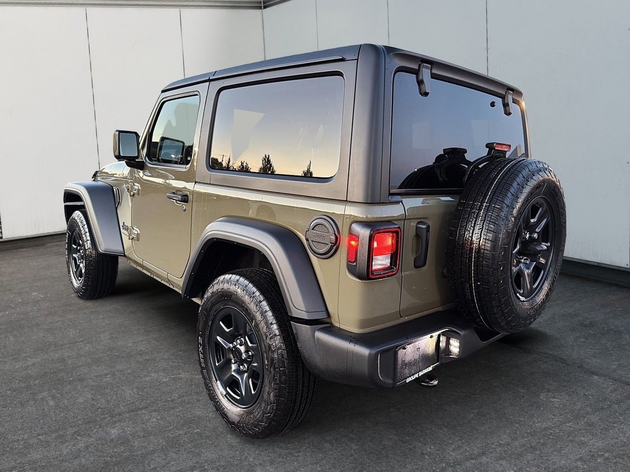 Jeep Wrangler Sport 2025-3